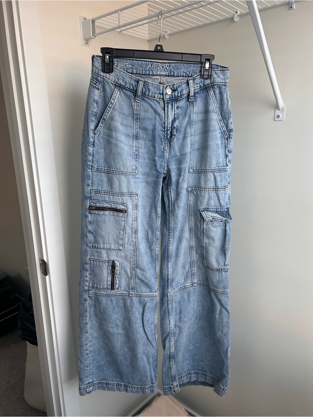 Arizona Jean Company Light Wash Wide Leg Cargo Jeans